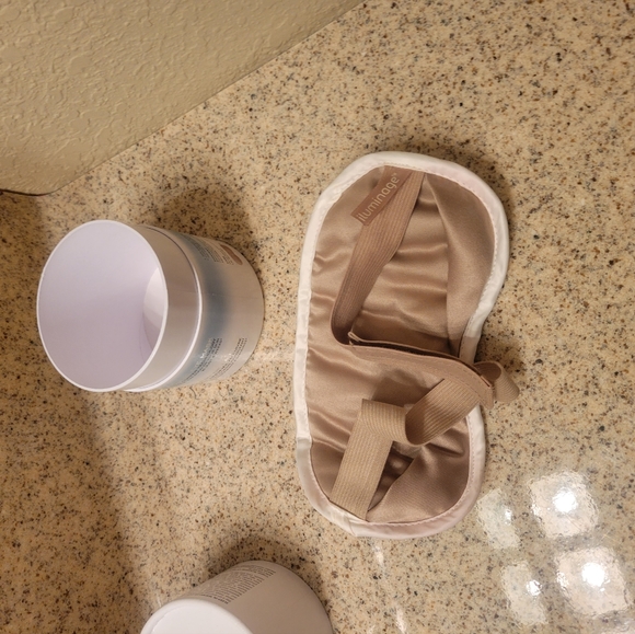 Iluminage Skin Rejuvenating Eye Mask - Picture 10 of 11